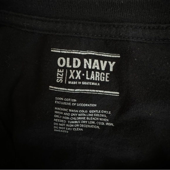 Old Navy Men’s San Rafael Surplus Materials Black Short Sleeve Tee - Picture 5 of 5